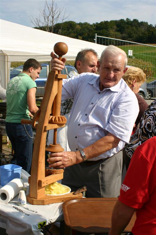 2009-09-27 Ausflug zum Mostkirtag in Neuhaus